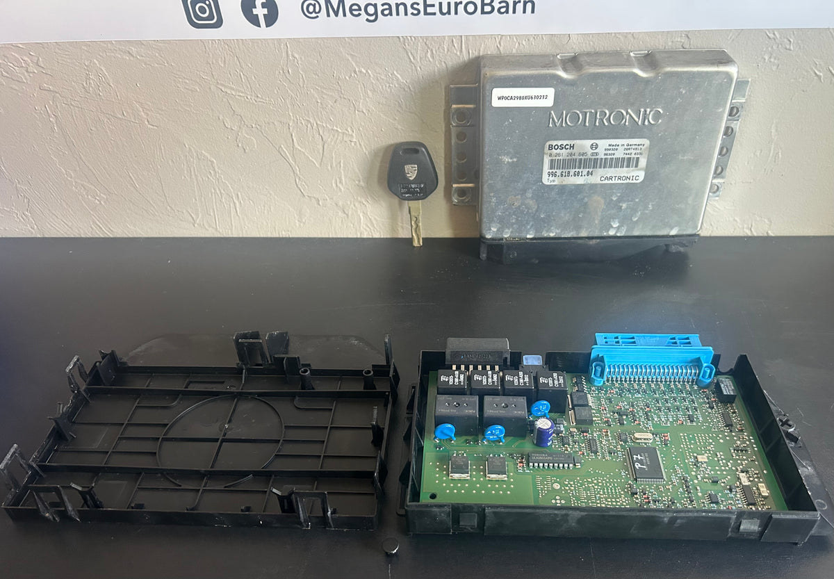 1999 Porsche 986 Boxster DME, ECU, and Key